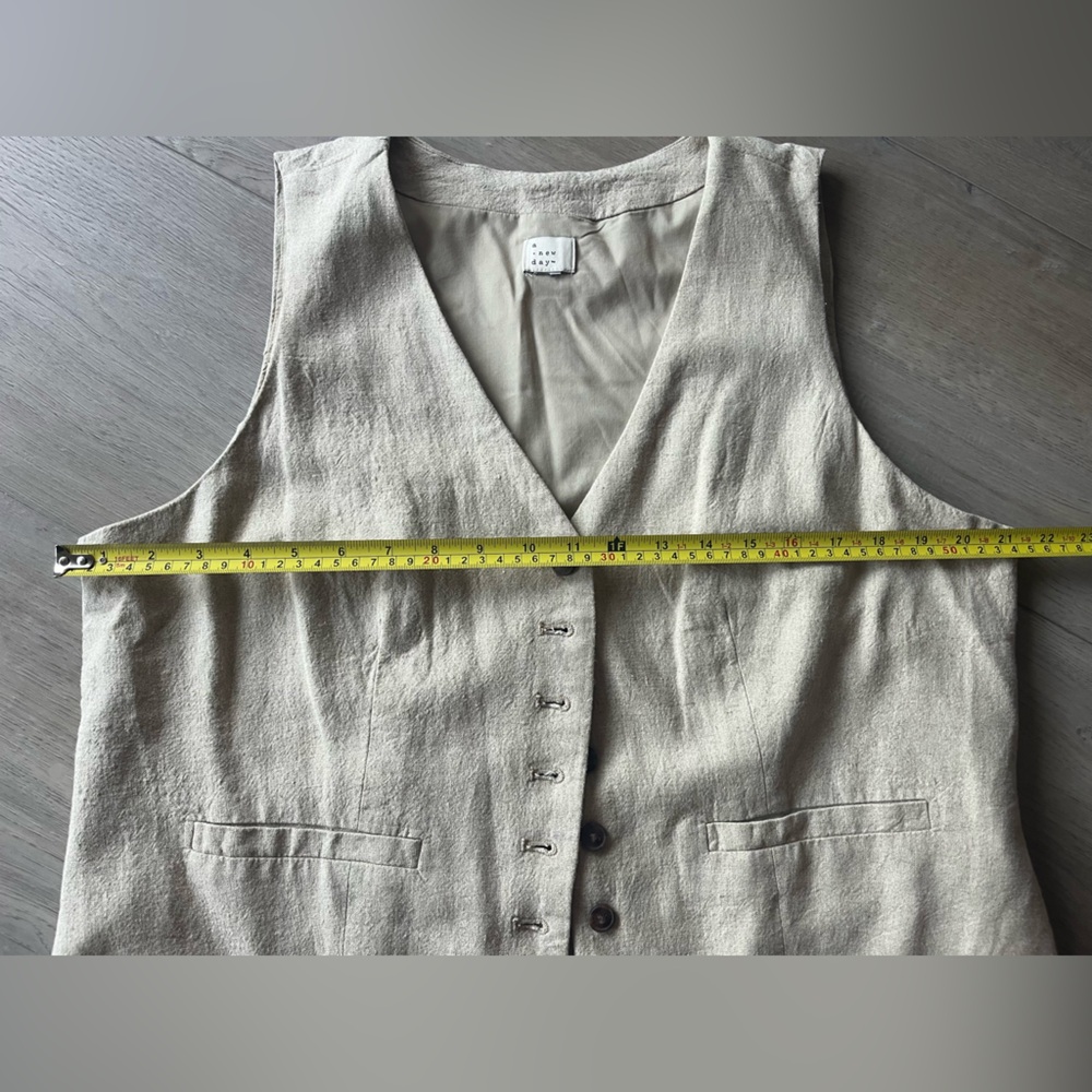 🆕 🤎🤎🤎3 Piece Suit - A New Day Linen Cargo Skirt, Waistcoat and Blazer in Oatmeal - Picture 4 of 10